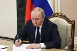 Reunião entre Putin e Zelensky provoca cautela na Rússia