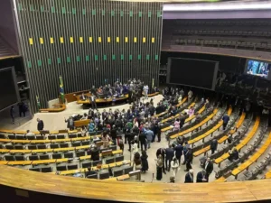 Trâmite das denúncias contra deputados por obstrução na Câmara