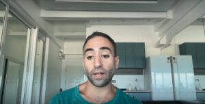 Streamer faz criptomoeda cair 99% após “clicar em botão errado” e é acusado de golpe