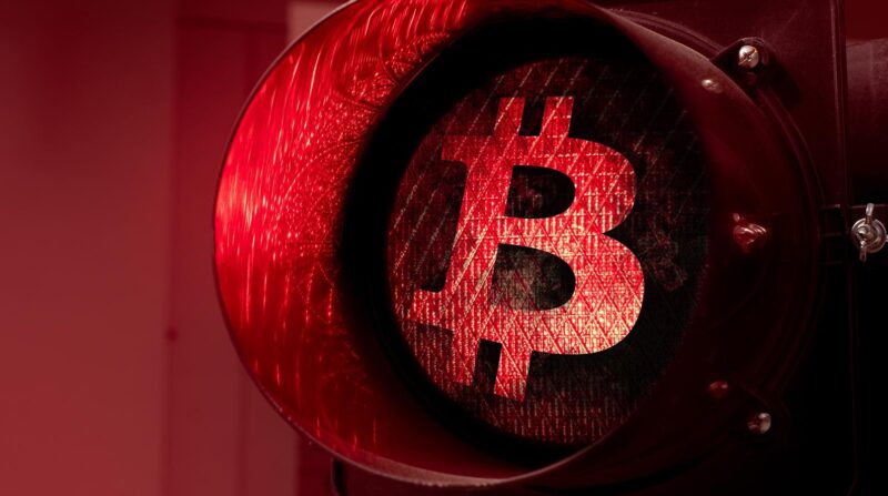 “Evite fazer qualquer transação de criptomoedas”, diz diretor da Ledger citando ataque de larga escala
