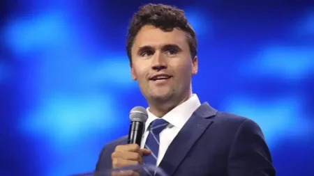 Charlie Kirk e sua visão do autismo como superpoder