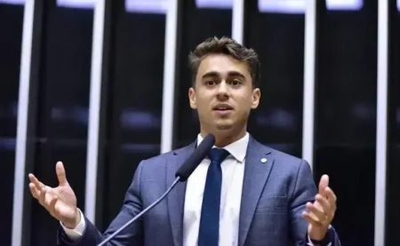 PL propõe equiparar milícias a terrorismo no Brasil