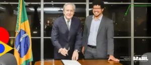 Secretário do MJ promove festa após condenação de Bolsonaro