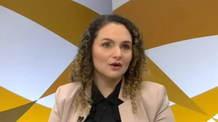 Mais de 140 seguem presos pelo 8 de janeiro, diz advogada