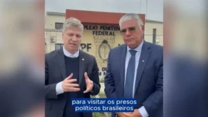 Parlamentares brasileiros pedem refúgio político na Argentina