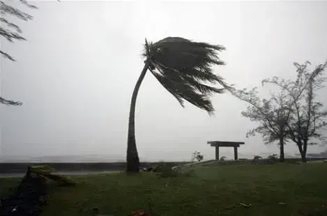 Chuvas em São Paulo deixam morte e dezenas feridos