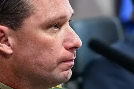 Exército mantém suspensão de férias do tenente-coronel Mauro Cid