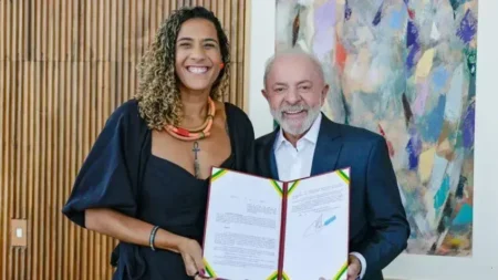 Lula assina decretos para desapropriação de terras quilombolas