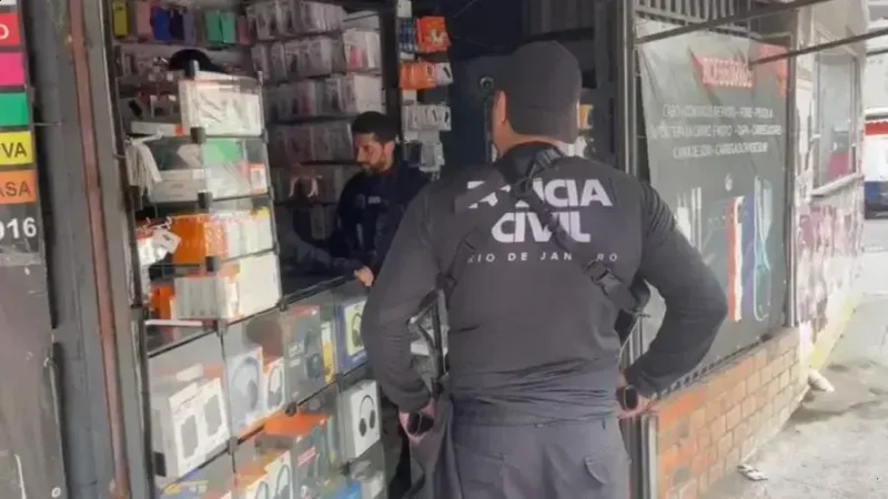 Operação da Polícia Civil combate receptação de celulares roubados
