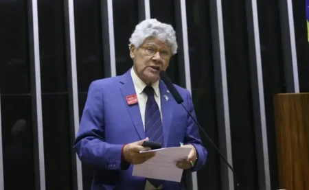 Projeto propõe incluir ‘Amor’ no lema da bandeira do Brasil