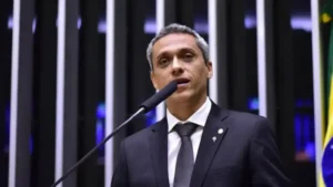 Advogado de Gayer nega acusações e aponta emenda não paga