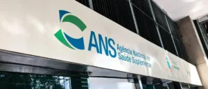 ANS torna cirurgia robótica obrigatória em planos de saúde