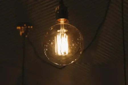 Chuva intensa deixa 160 mil imóveis sem luz em São Paulo