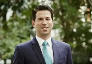 EUA revogam visto e prendem professor brasileiro em caso polêmico