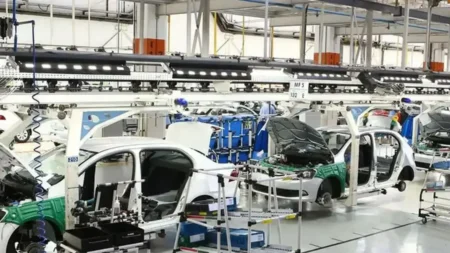 Queda na produção veicular acende sinal de alerta na indústria Queda na produção veicular acende sinal de alerta na indústria