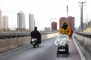 China registra queda populacional histórica com 3,4 milhões a menos em 2025