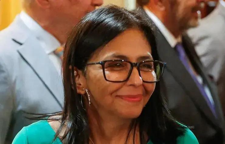 Delcy Rodríguez: A nova liderança política em meio à crise
