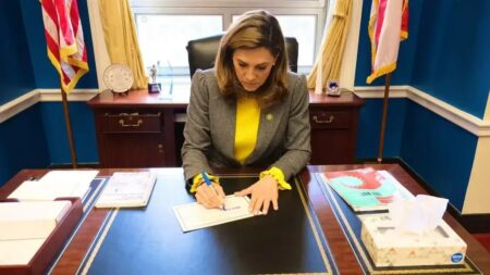 Deputada dos EUA pede libertação de presos políticos na Venezuela Deputada dos EUA pede libertação de presos políticos na Venezuela