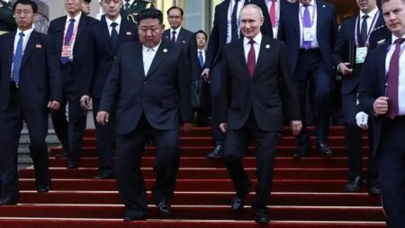 Kim Jong-un reafirma apoio incondicional a Vladimir Putin na guerra da Ucrânia