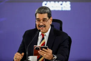 Maduro chega aos EUA sob custódia em operação sigilosa