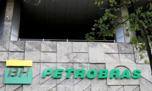 Petrobras anuncia corte de 7,8% no preço do gás natural