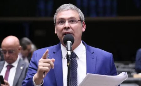 Veto ao PL da Dosimetria é uma prioridade do governo, diz Lindbergh Farias Veto ao PL da Dosimetria é uma prioridade do governo, diz Lindbergh Farias
