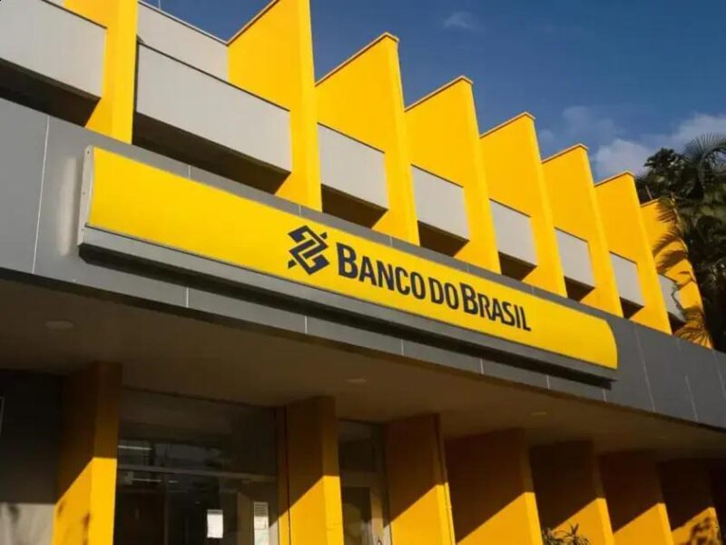 Banco do Brasil enfrenta desafios com queda de 45% no lucro em 2025