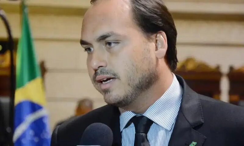 Bolsonaro organiza lista de pré-candidatos para eleições de 2026