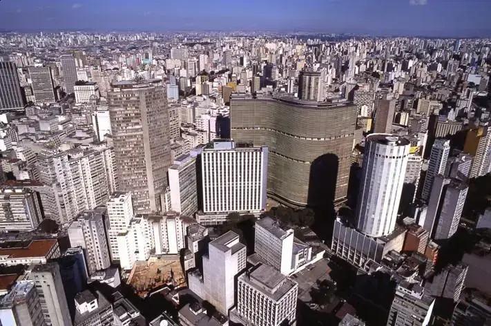 IPTU em São Paulo: a cidade que tributa o próprio crescimento imobiliário IPTU em São Paulo: a cidade que tributa o próprio crescimento imobiliário