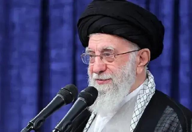 Irã demite diretor de TV após jornalista gritar "morte a Khamenei" ao vivo