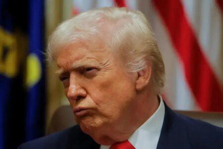 Trump ordena liberação de arquivos sobre alienígenas após declaração de Obama