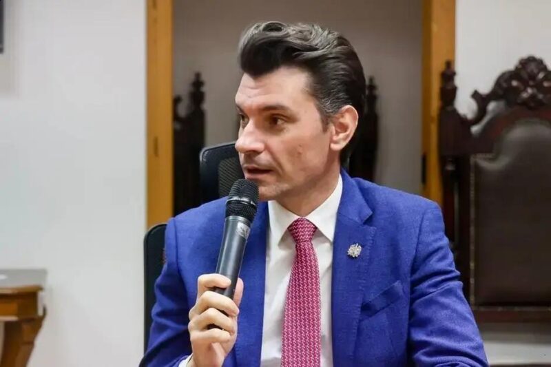 Ulisses Gabriel se afasta da Polícia Civil para disputar deputado estadual Ulisses Gabriel se afasta da Polícia Civil para disputar deputado estadual