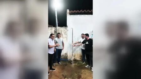 Prefeitura de Itapajé inaugura chuveiro público em via aberta Prefeitura de Itapajé inaugura chuveiro público em via aberta