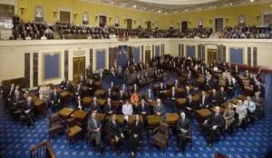 Senado dos EUA mantém liberdade militar de Trump contra o Irã