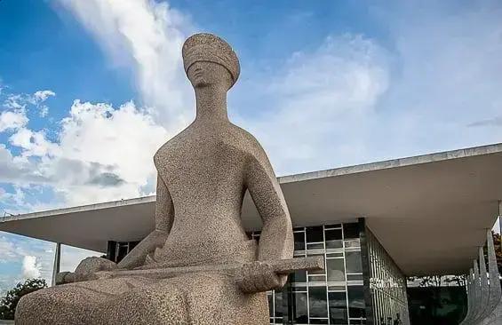 STF decide sobre compra de terras rurais por empresas com controle estrangeiro