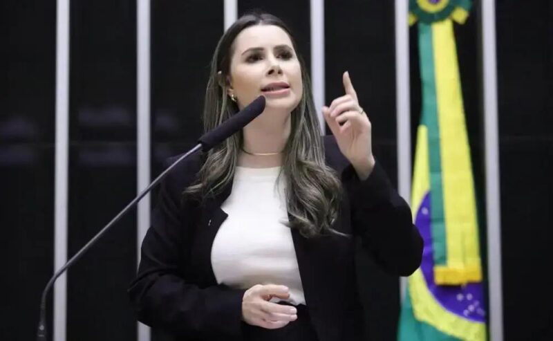 Deputada questiona Lula sobre origem da carne de paca consumida por Janja