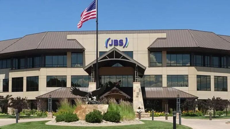 Funcionários da JBS encerram greve de 3 semanas e retomam trabalho