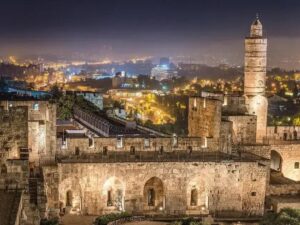 Locais sagrados de Jerusalém reabrem após 40 dias de fechamento