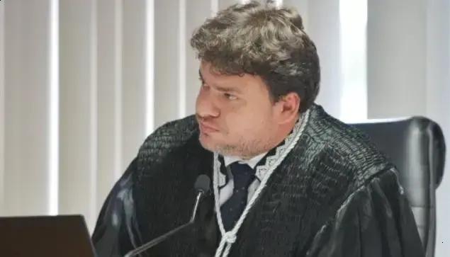 Procurador tomou empréstimo de R$93,7 mi e investiu no BRB, diz Kroll