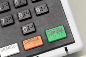 Recorde: oito governadores ficam no cargo para articular sucessão estadual