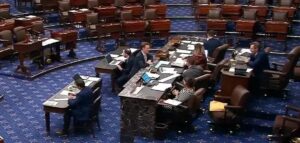 Senado dos EUA barra limite a Trump e mantém pressão sobre Cuba