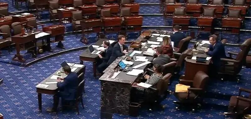 Senado dos EUA barra limite a Trump e mantém pressão sobre Cuba