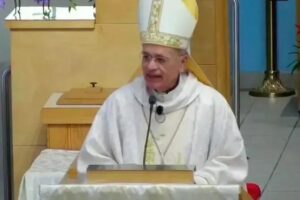 Silvio Báez denuncia 'falsa paz' de Ortega e alerta para perseguição