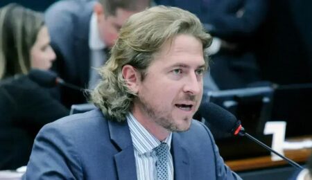 TRE-PR multa Zeca Dirceu em R$ 15 mil por ofensas a Deltan Dallagnol TRE-PR multa Zeca Dirceu em R$ 15 mil por ofensas a Deltan Dallagnol